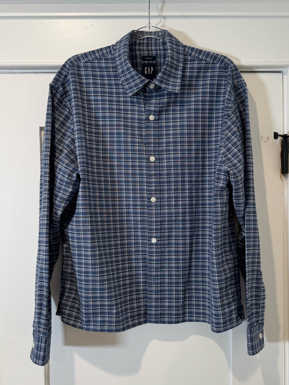 GAP Men's Navy and White Plaid Button-Down Shirt